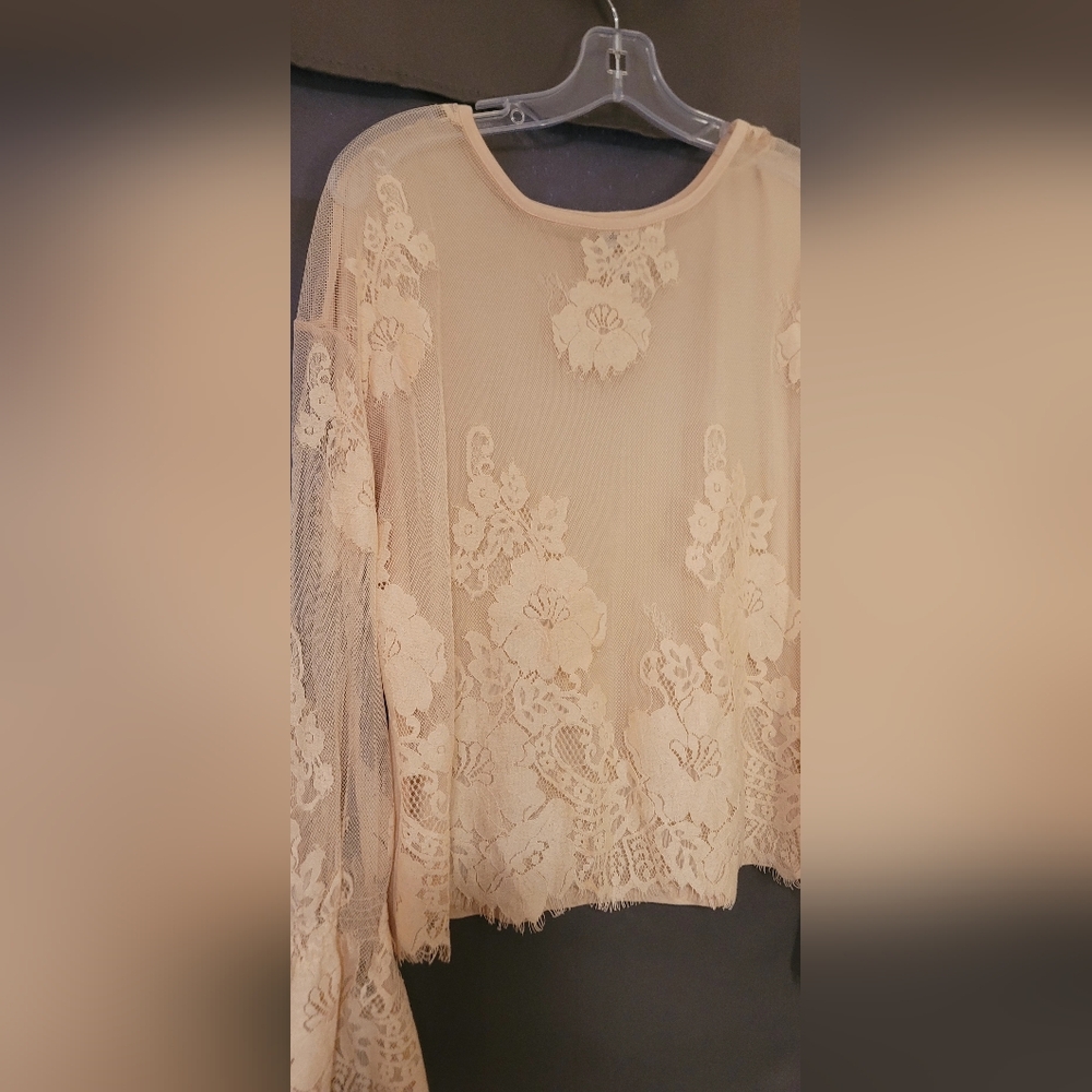 Daytrip See Through Lacey Long Sleeve Top Sz Med - Picture 6 of 9
